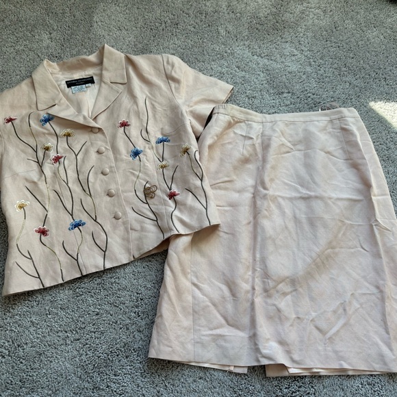 Donna Morgan Tops - Vintage Donna Morgan Petite Size 12 floral business suit cottage white fairy